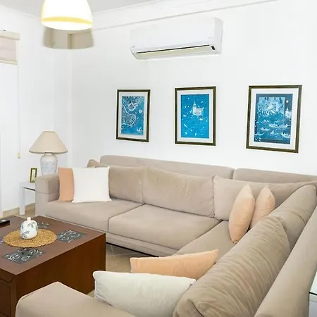 Сasa de vacaciones Charming House With Sea View & Shared Pool In Bodrum