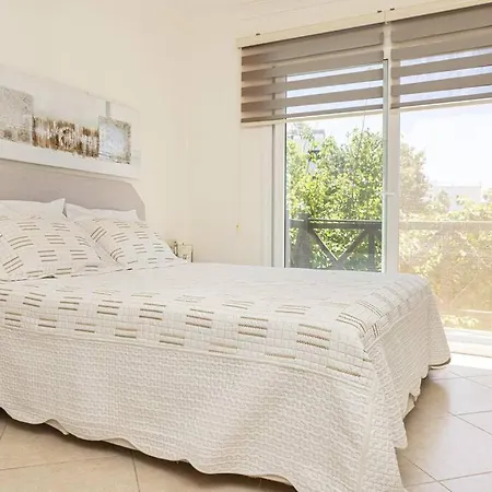 Charming House With Sea View & Shared Pool In Сasa de vacaciones *