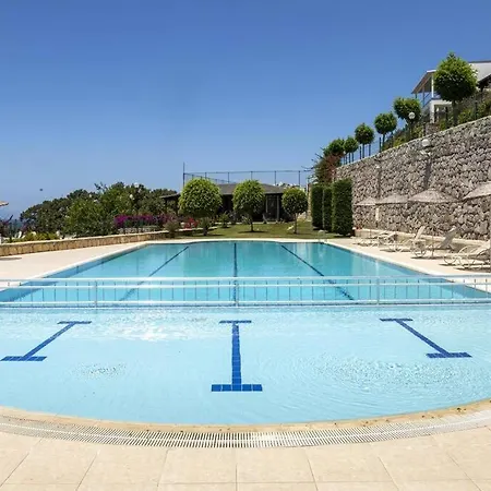 Charming House With Sea View & Shared Pool In Сasa de vacaciones