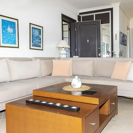 Charming House With Sea View & Shared Pool In Vakantiehuis *