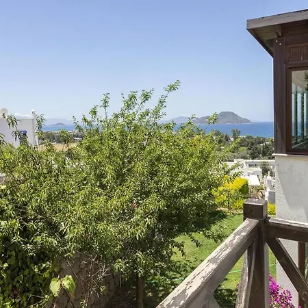 Charming House With Sea View & Shared Pool In Vakantiehuis Bodrum